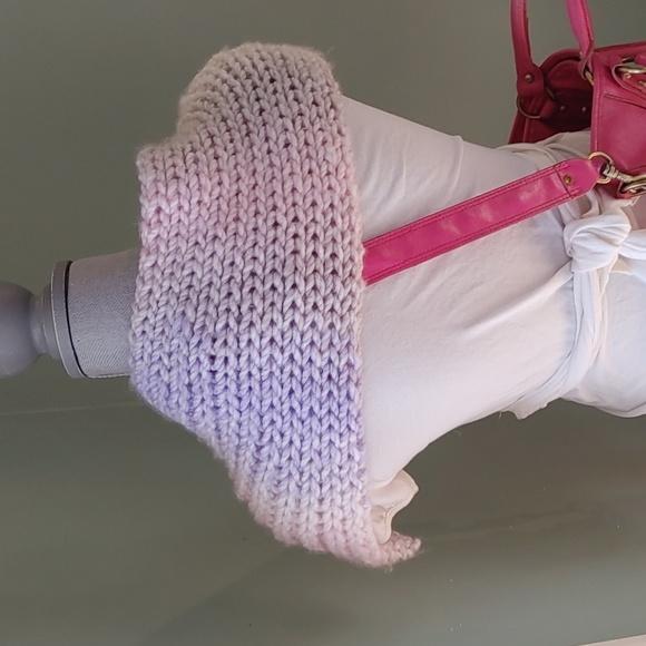 Pastel Scarf Shrug Handmade with Wooden Buttons - Picture 3 of 8